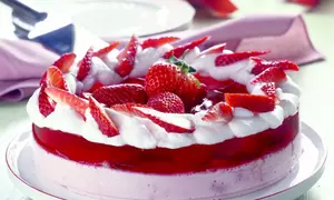 “Nebunie” cu căpşune