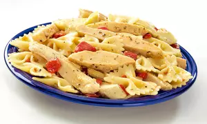 Paste cu piept de pui