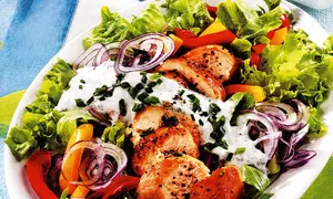 Salată cu piept de pui