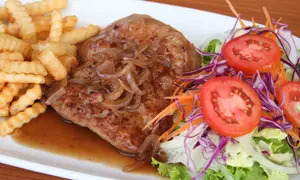 Şniţele cu sos de ceapă