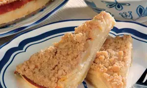 Prăjitură cu brânză dulce şi pere