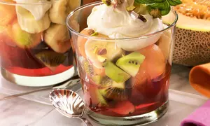 Salată de fructe cu mascarpone