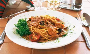 Spaghete cu sos de roşii