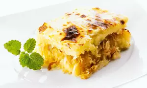 Musaca de varză cu cartofi