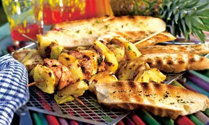 Frigărui de curcan cu ananas