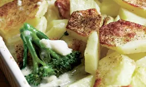 Budincă de cartofi cu şalău