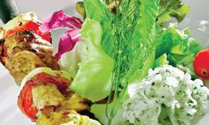 Frigărui cu salată