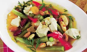 Ciorbă de pui cu legume