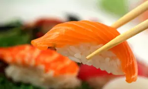 Sushi cu ton proaspăt