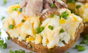 Tartine cu macrou afumat