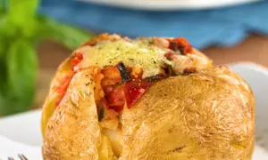 Cartofi copţi cu umplutură