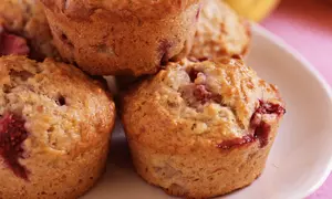 Desert: Brioșe cu alune de pădure