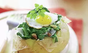 Cartofi umpluţi cu spanac