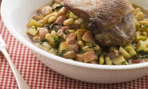 Pulpe de pui cu legume