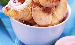 Cornuleţe moi cu gem de prune