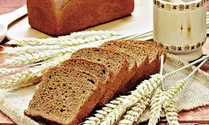 Pâine cu 6 cereale făcută la maşină