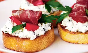 Bruschete câmpenesti