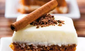 Prăjitură parfumată cu morcovi