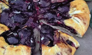 Tarta rustică cu prune