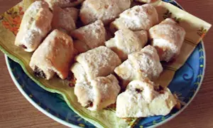 Cornulețe cu gem de prune