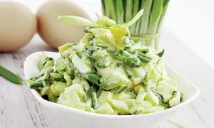 Salată de leurdă cu ou