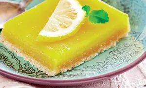 Tarta cu gelatina acrisoara