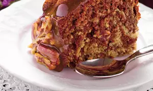 Prajitură cu sos de ciocolată