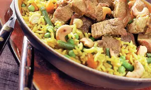 Orez cu carne de oaie şi legume