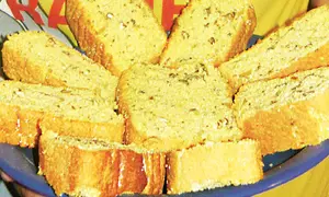 Chec de post cu nuci