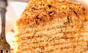 Prăjitură cu foi multe