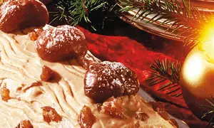 Ruladă însiropată cu castane