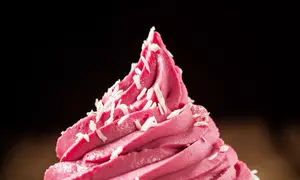 Îngheţată dietetică cu căpşuni şi goji