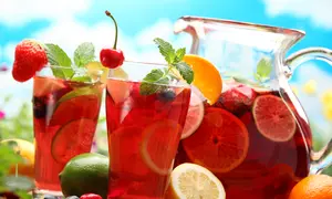 Cum să faci sangria cu miere la tine acasă