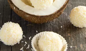 Bomboane Raffaello cu cocos