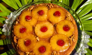 Prăjitură paleo cu banane, ananas şi nuci