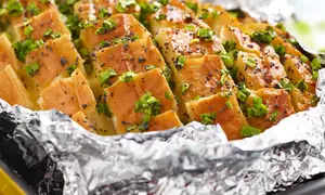 Pâine cu brânză și ceapă