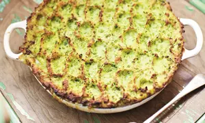 Plăcintă cu pește și mazăre dulce