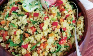 Salata de quinoa
