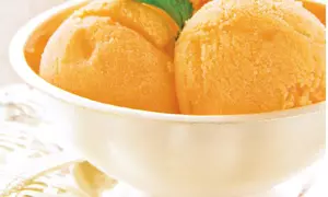 Inghetata cremoasa de caise