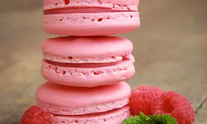 Macarons cu zmeura