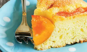 Pandispan de gris cu piersici