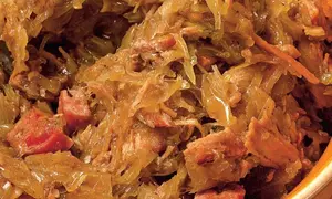  Varza cu piept afumat