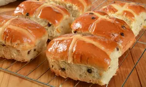 Mini cozonaci cu stafide