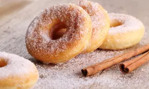 Gogosi cu zahar si scortisoara