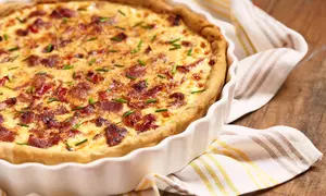 Quiche Lorraine cu bacon si praz