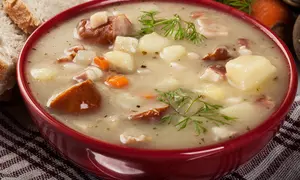 Ciorba de cartofi cu afumatura