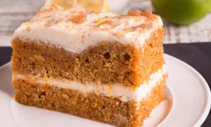 Prajitura de post cu morcovi