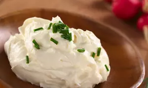 Cum prepari crema de branza acasa