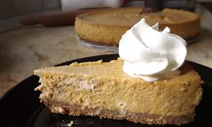 Cheesecake cu dovleac si scortisoara