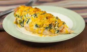 Piept de pui acordeon cu spanac si ricotta